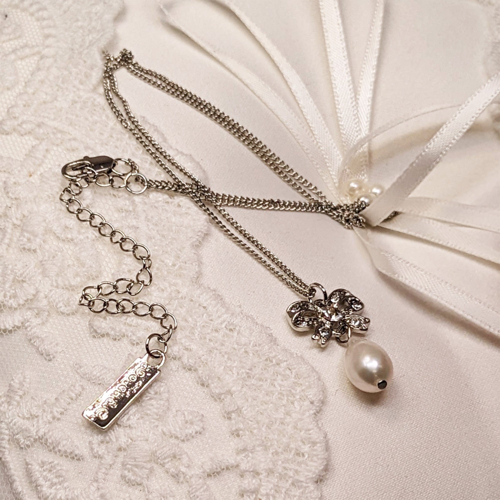 Bow Necklace Earring Gift Set