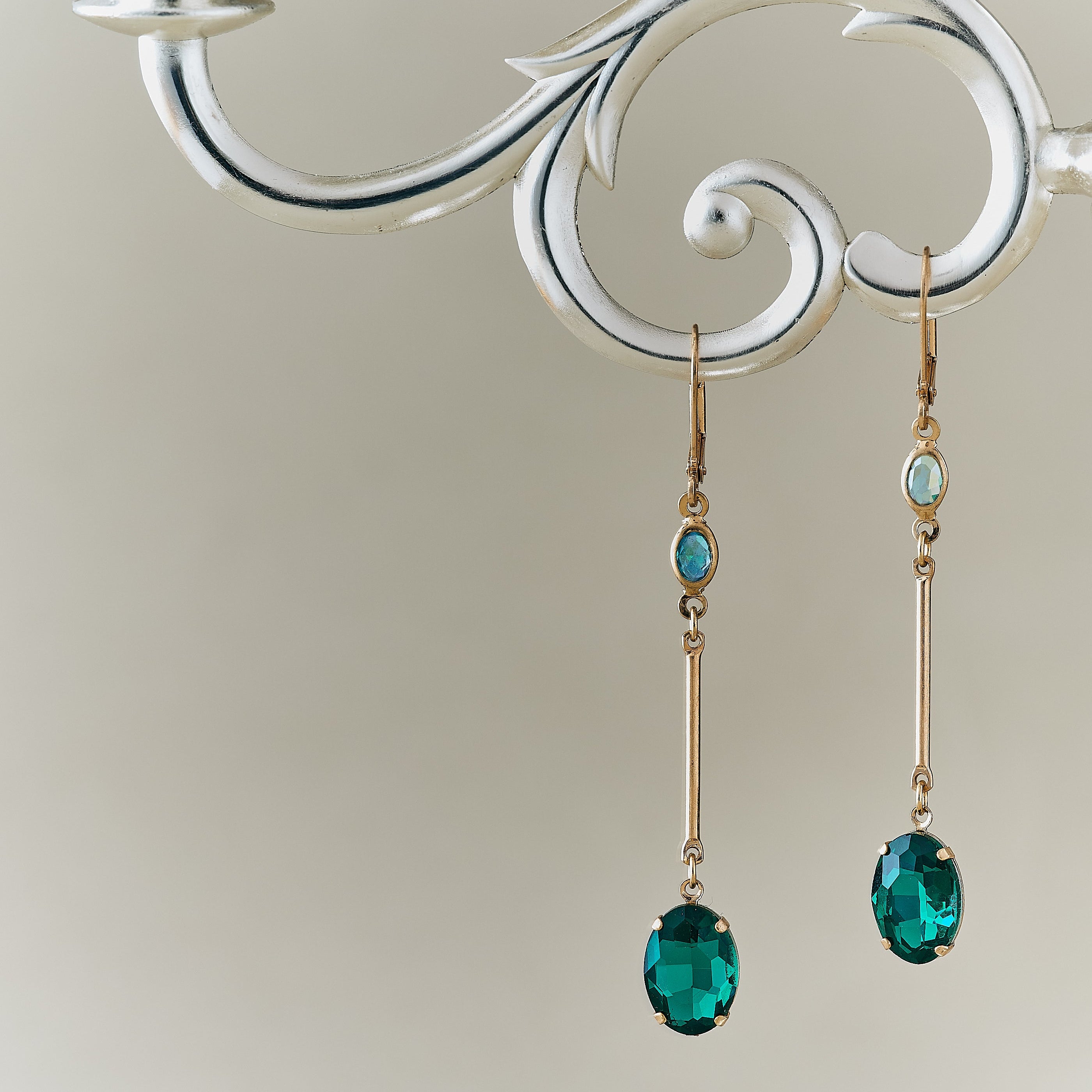 Green Oval Drop Earrings