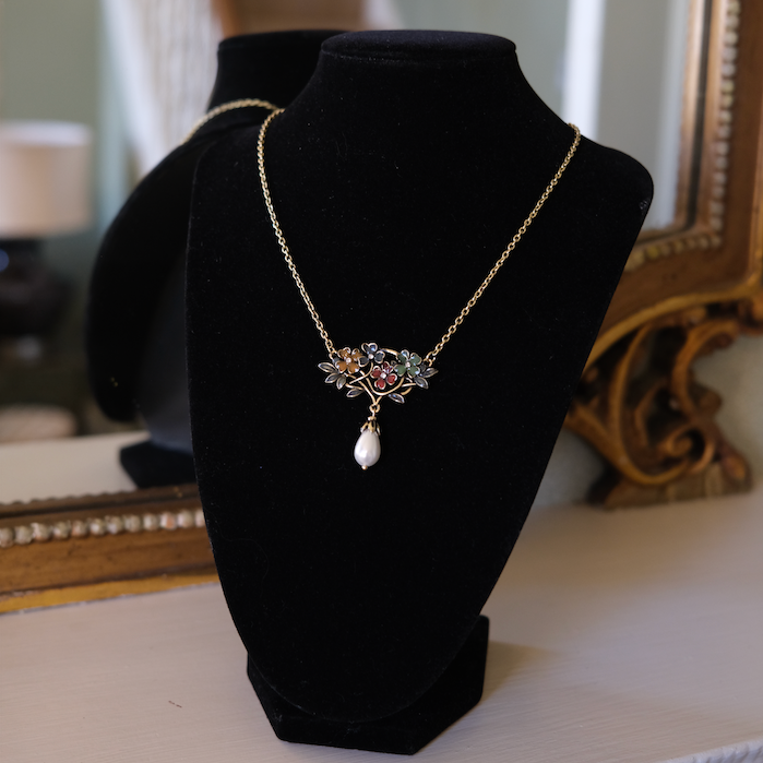 Art Nouveau Flower Necklace