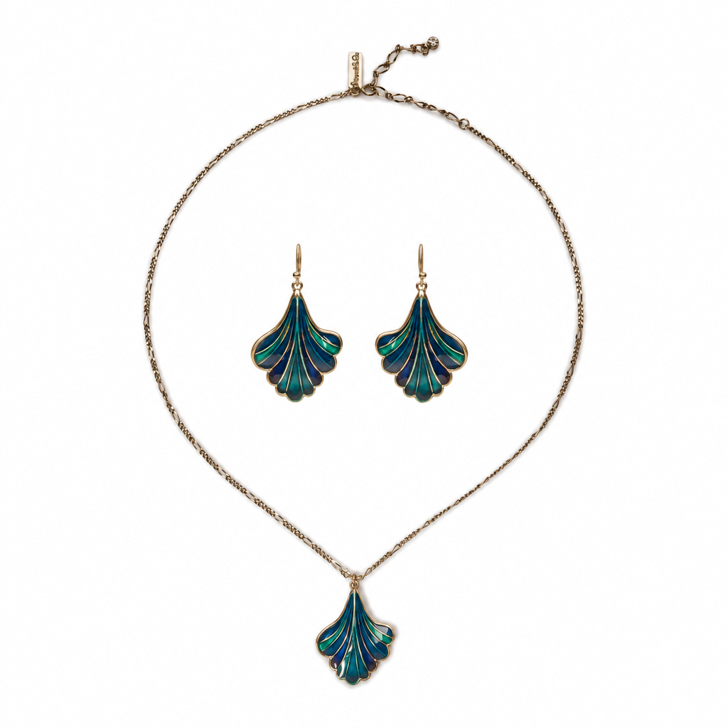 Earrings centred inside the necklace