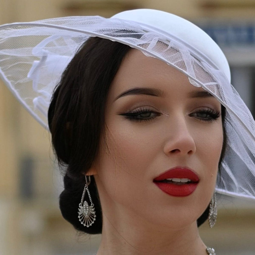 Art deco pearl and crystal earrings and necklace set: £12 Gift Box is FREE