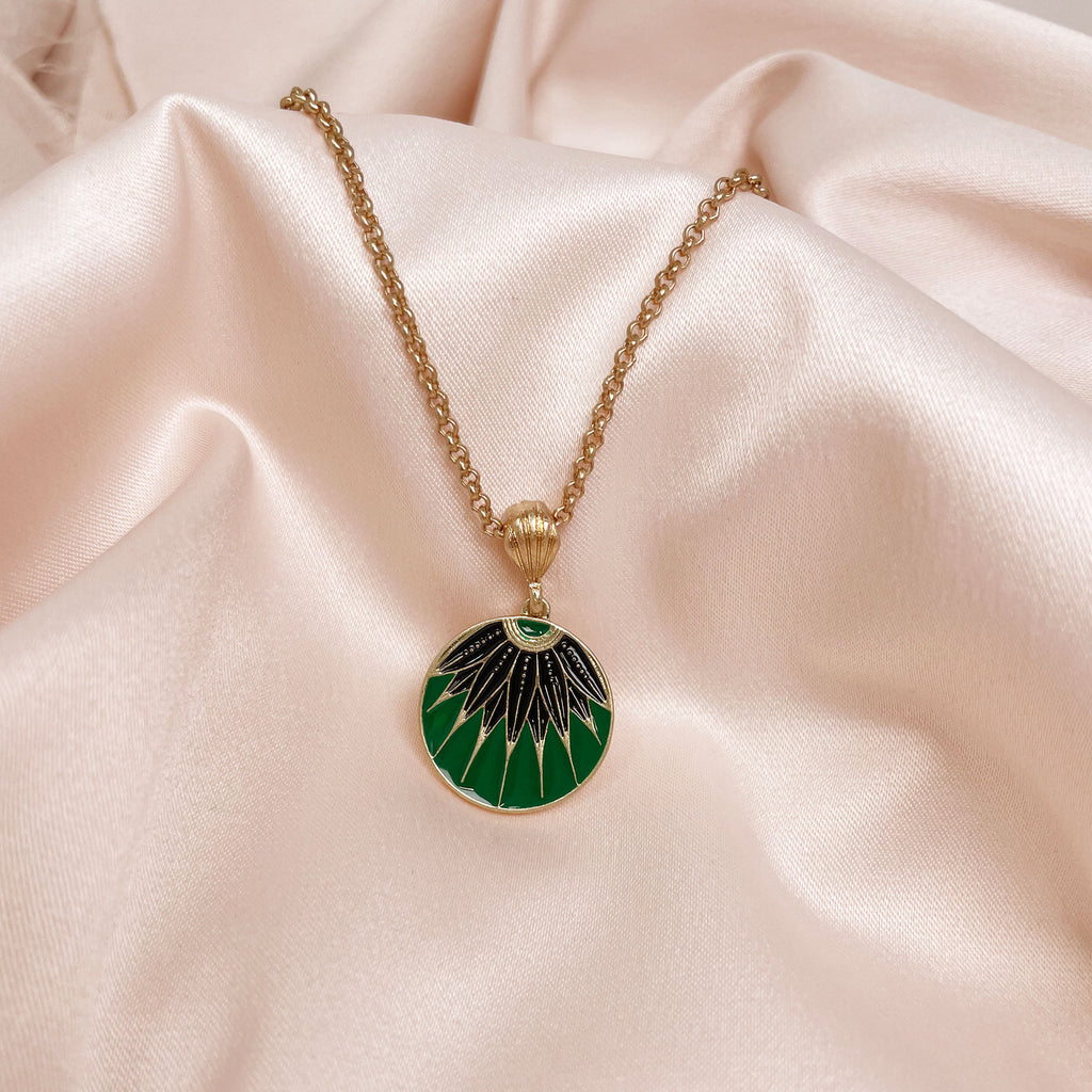 Art deco disc vintage pendant necklace: Green enamel necklace