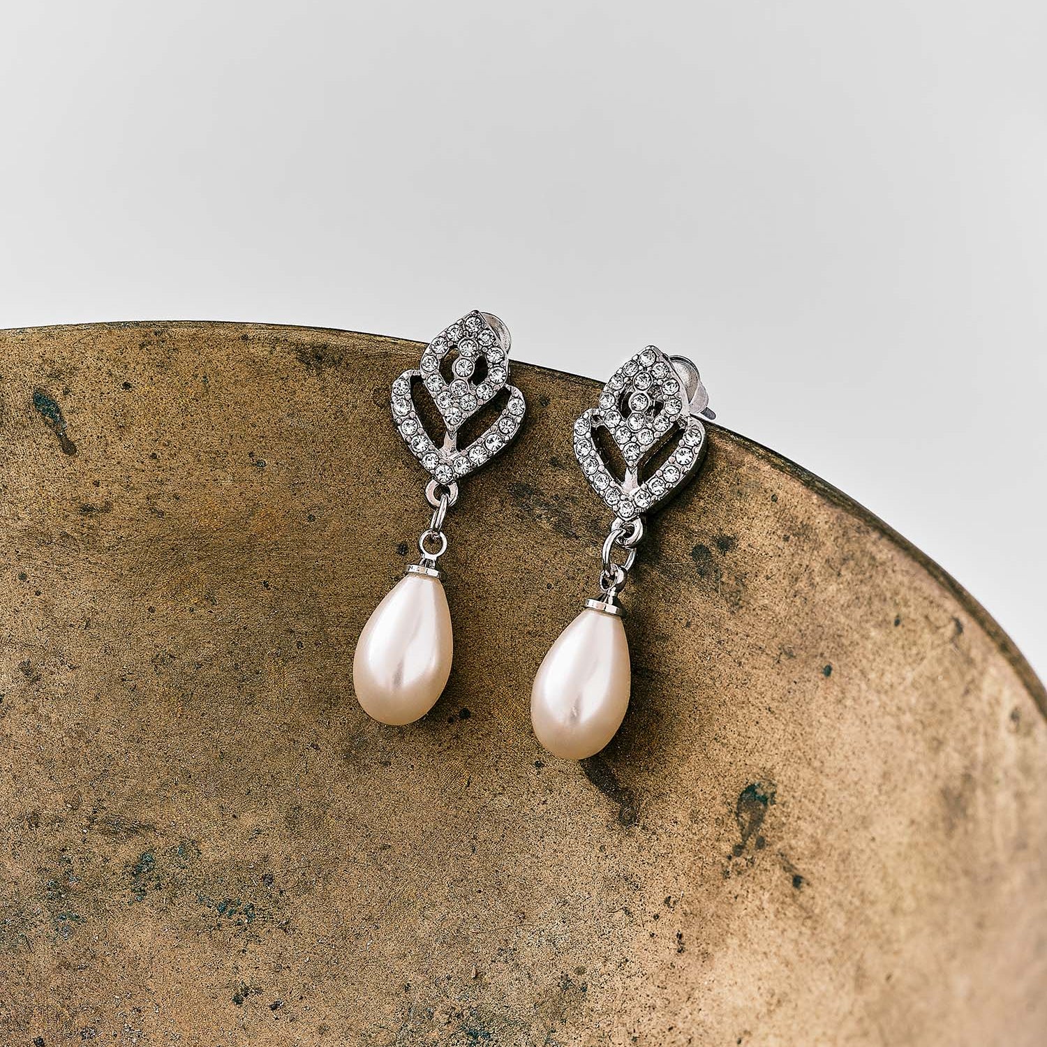 Tulip Pearl Drop Earrings
