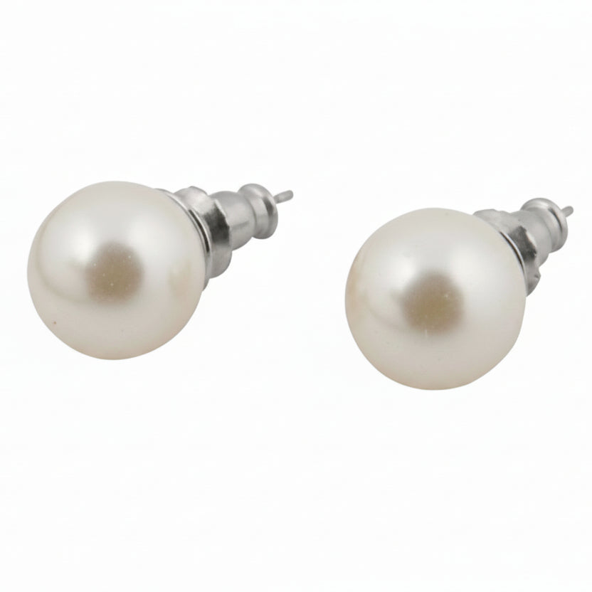 8mm Cream Pearl Stud Earrings