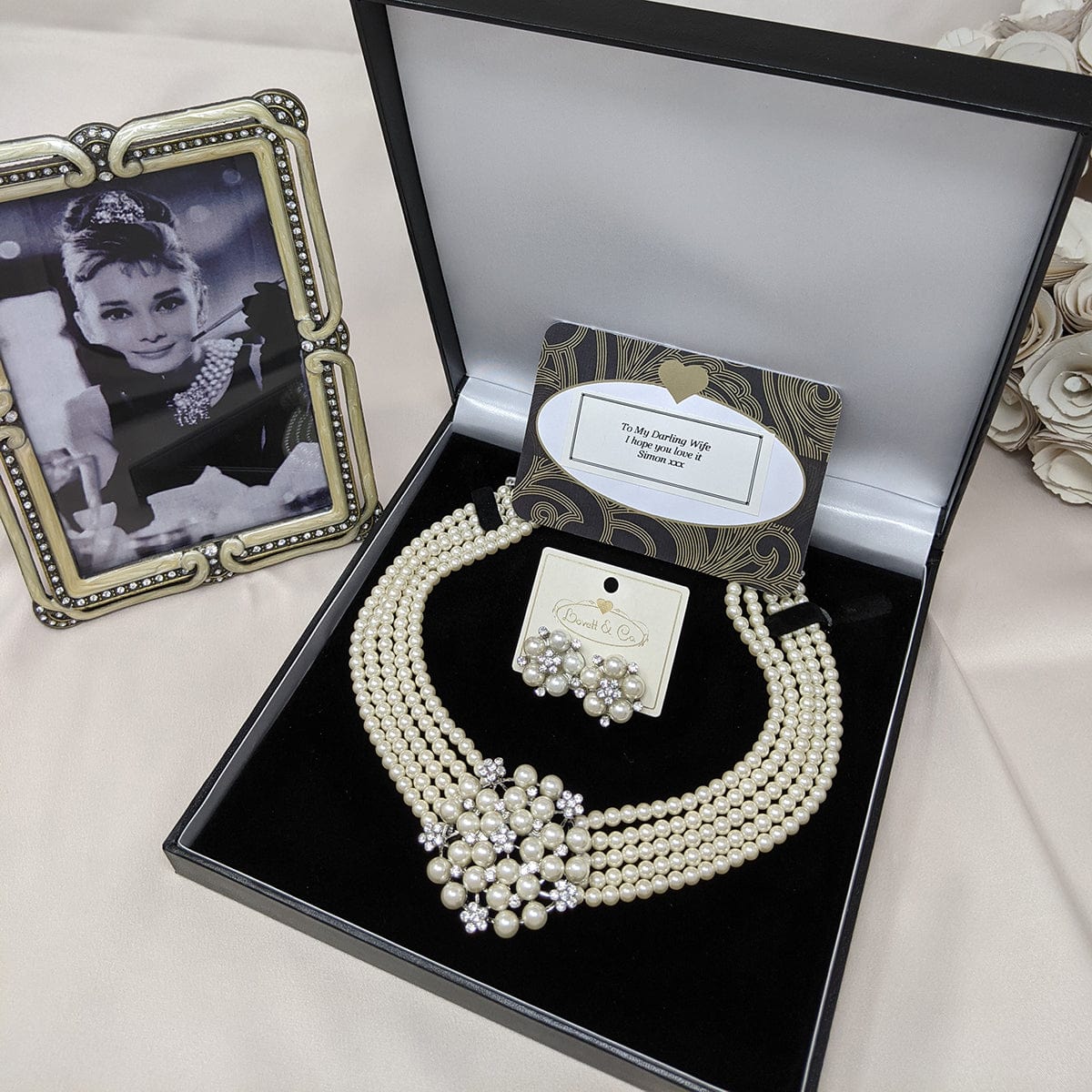 Audrey Hepburn Necklace & Earrings Gift Set | Lovett & Co