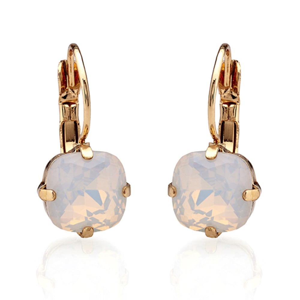 Vintage style short drop white crystal earrings. These beautiful earrings in cushion cut style makes them ideal for any occasion and outfit